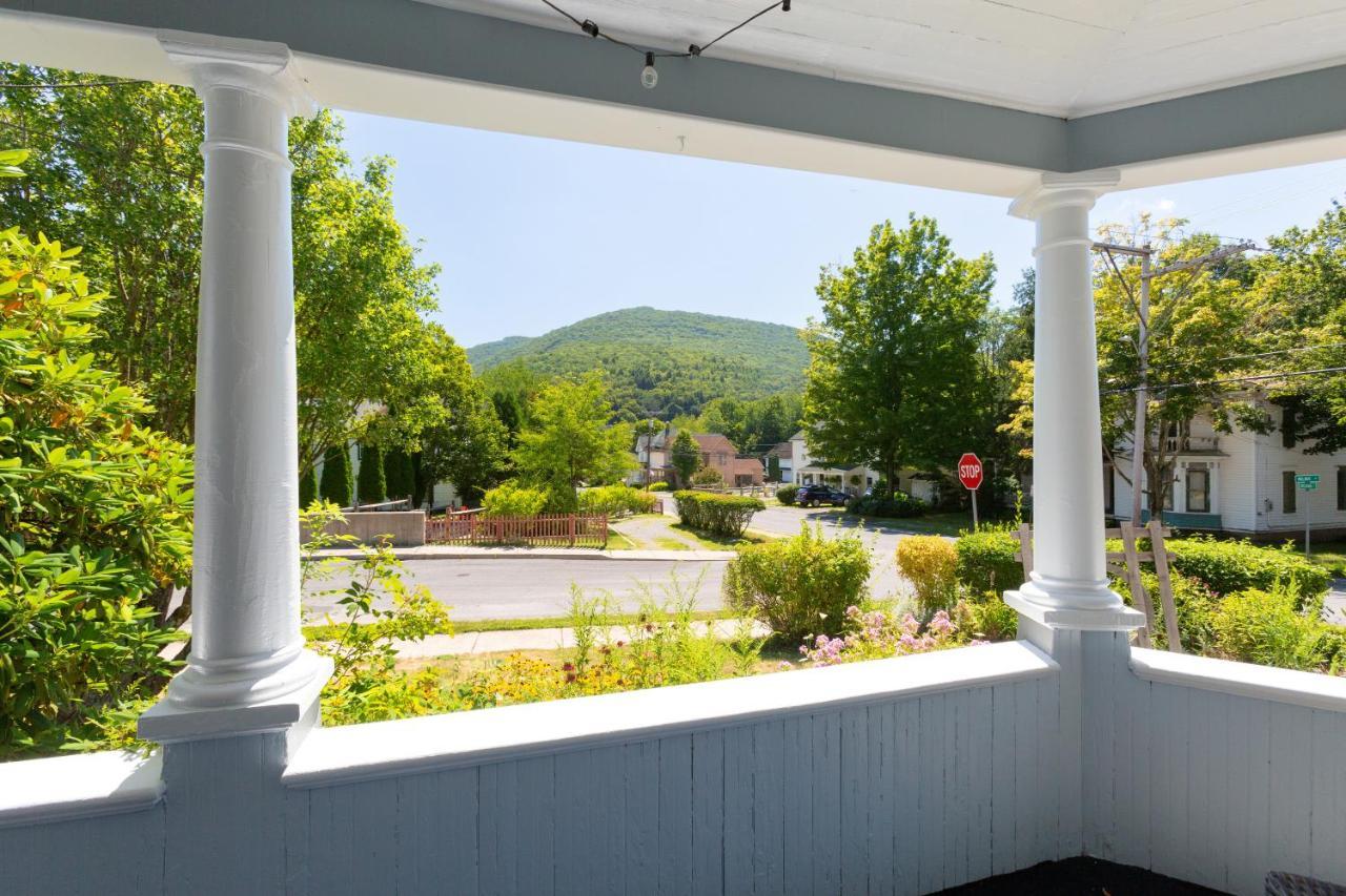 Streamside Victorian Villa Margaretville ภายนอก รูปภาพ