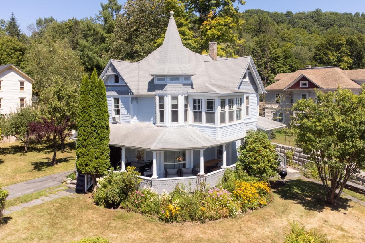 Streamside Victorian Villa Margaretville ภายนอก รูปภาพ